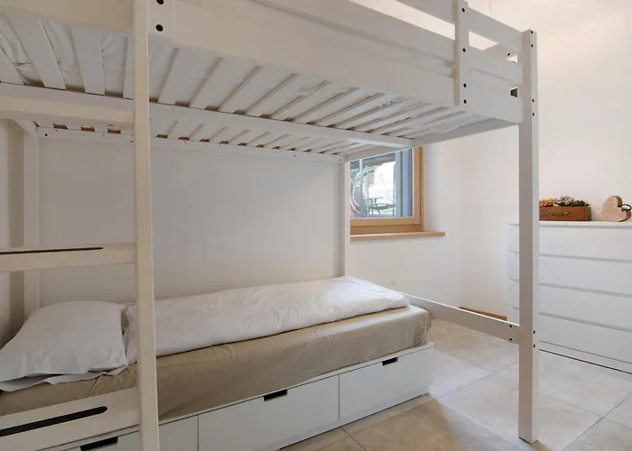 Apartament La Del In Giardino Colico