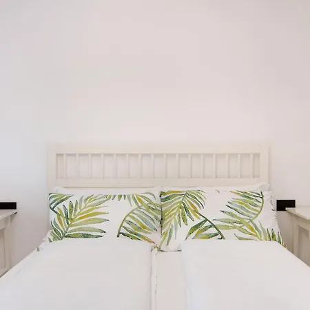 La Del In Giardino Apartament *